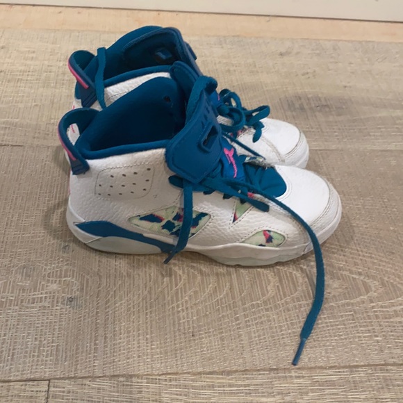 Kids Air Jordan Size 12 - Picture 1 of 3